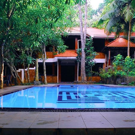 Hotel Araliya Villa Balapitiya Bagian luar foto