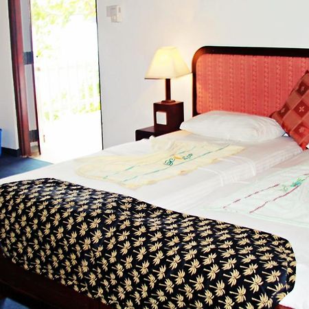 Hotel Araliya Villa Balapitiya Bagian luar foto
